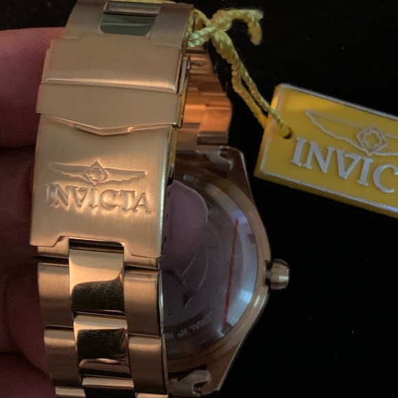 Watch - Picture 5 of 8